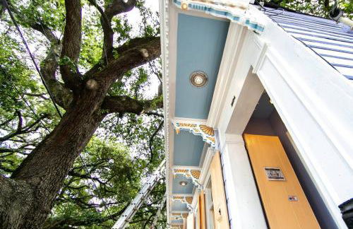 Governors Mansion 5 bedroom-3 bath - Photo 31