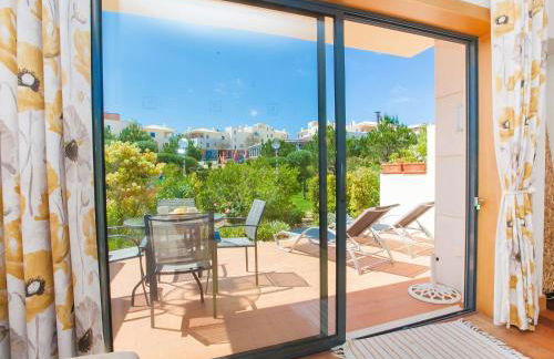 Fabulous Sunny Pool&Garden Condo by BeCherish - Foto 10