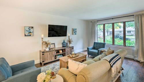 Airy Cottage Close to Rock Lake with Fire Pit! - Foto 5