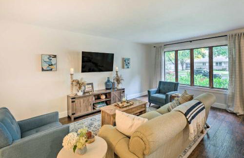 Airy Cottage Close to Rock Lake with Fire Pit! - Foto 5