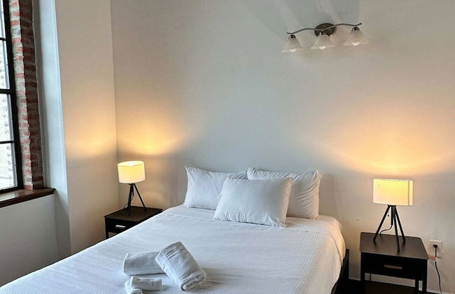 Sosuite 2BR Apt w W D Gym On-site Restaurant - Photo 16