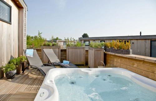 Pomegranate, Hot Tub, Wi-Fi - Photo 8