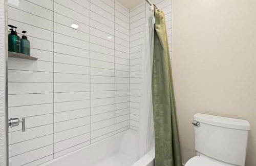 Drift & Dream - Opulent 1BR Marina Escape - Foto 19