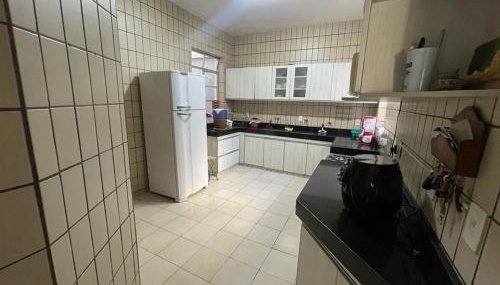 Casa espaçosa no centro - Foto 4, stove