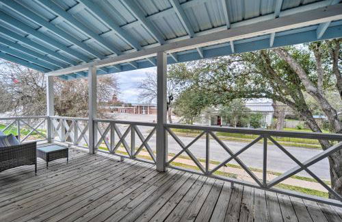 Spacious Abode, Walk to Texas Heroes Square! - Foto 37