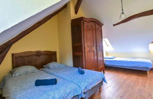 La Breteche-Le château et les dépendances - Photo 37