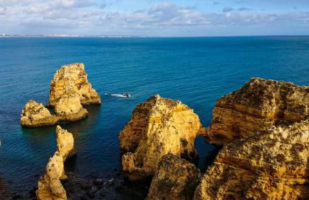 Luxury 3-bedroom apartment at high-end Praia da Luz - Photo 47