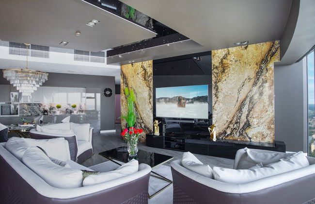 Apartments in Sky Tower with Bathtub near the window - Photo 18