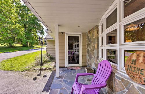 Wawayanda House on 62 Acres - Multiple Fireplaces! - Foto 36