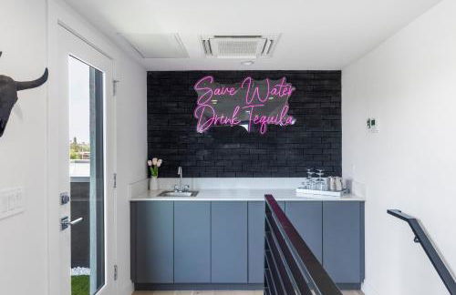 Perfect Friends Escape in Old Town Scottsdale with Resort Pool Access and Roof Deck! - Foto 31