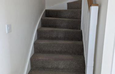 Modern Comfy 3 Bed Home - Free 2 space driveway - Free road parking - Free Netflix - Foto 66