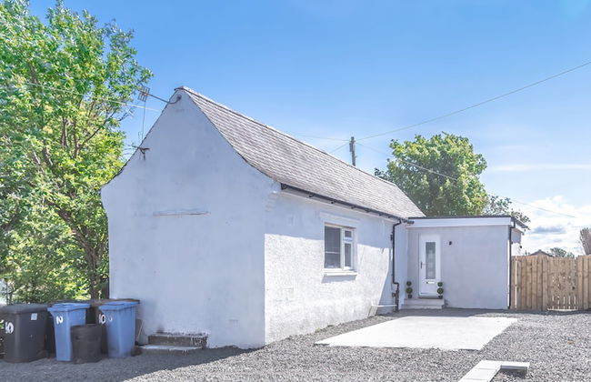 Lovely 1-bed Cottage in Kelty With Hot Tub - Foto 18