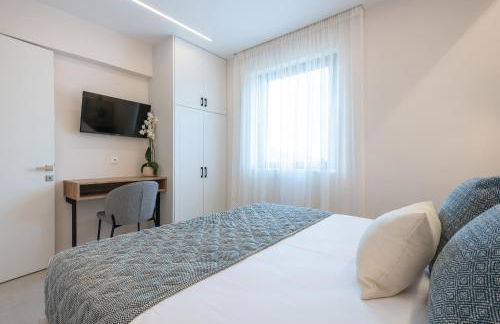 Alysos Luxurious Apartments - Photo 39