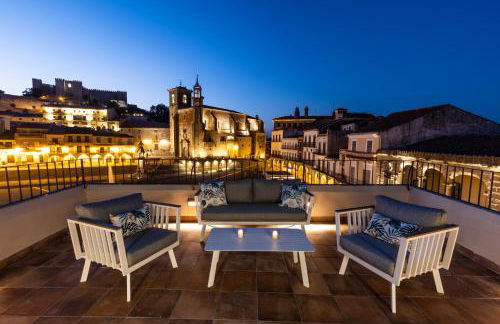 Apartamentos El Patio, Plaza Mayor Trujillo - Photo 14