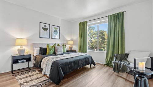 Luxury 2BDR with Parking & Pool - Marina del Rey - Foto 1