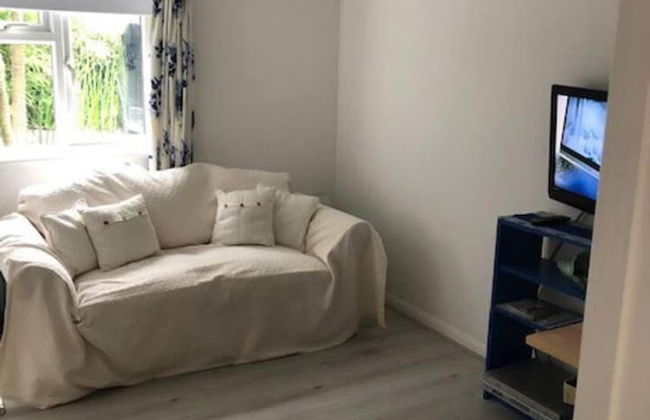 Self Catering Private Annex Near Ferndown - Foto 5