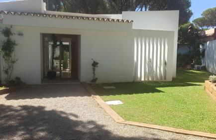 Diseño y luz entre los pinos - Foto 9