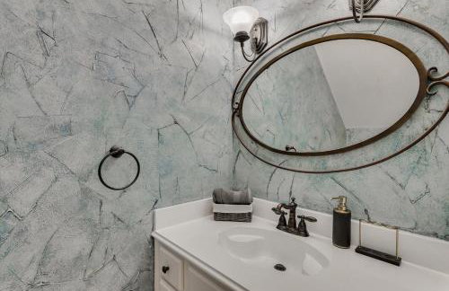 Luxury Holiday Home 5BR Hot Tub, Pool & Beautiful Backyard - Foto 20