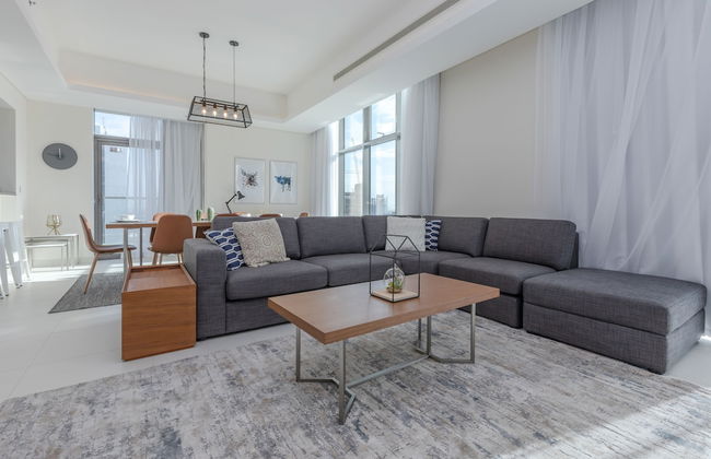 FAM Living - Mada Residences Downtown - Photo 1