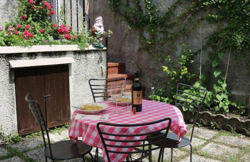 Bellano Cottage - With Private Garden and Garage - Foto 51