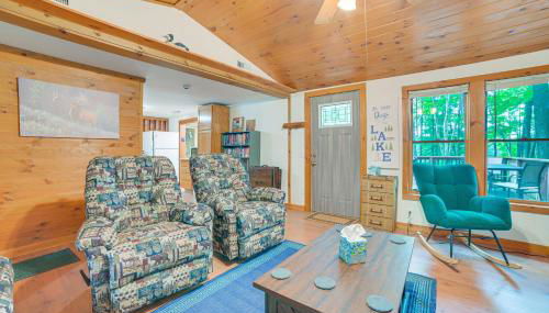 Rustic Michigan Lakeside Cabin with Private Dock! - Foto 5