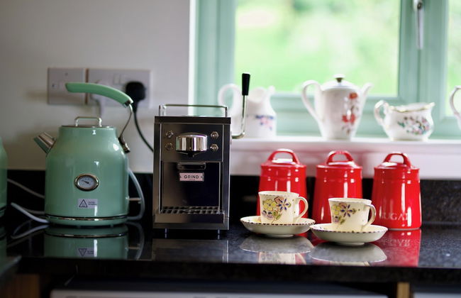 Tring Grange Cottage - Sleeps 2 - Onsite Parking - Foto 11