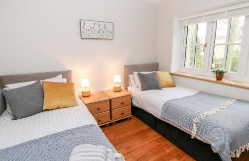 Folly Lodge - Photo 17