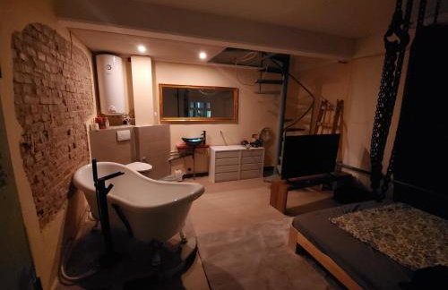 Stunning Industrial Loft in a former Power Plant Schaltzentrale - Foto 29