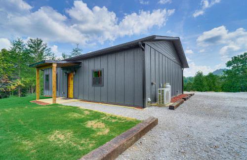Hot Tub & Mtn Views: Pet-Friendly Englewood Cabin - Photo 28