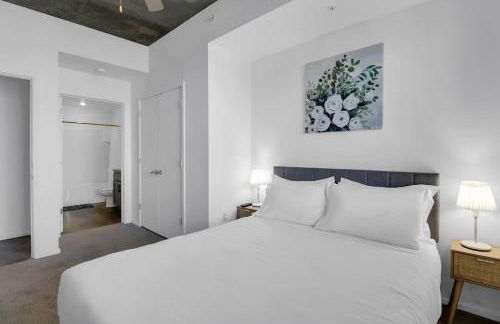 Centric 2BR In HEART of DTPHX Free Garage Parking - Foto 15