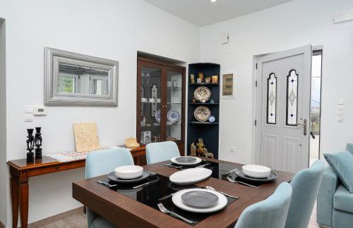 Niki Mountain House - Photo 11