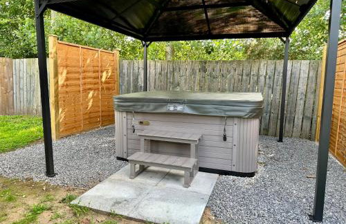 The Birches with Hot Tub - Foto 2