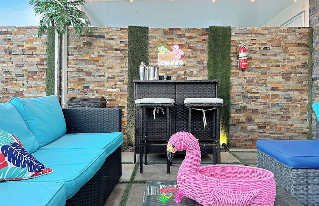 Experience Luna Sky! 65" TV Bar BBQ go FL Keys - Foto 27