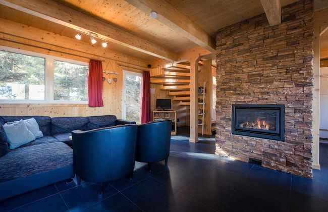 Cozy Chalet With hot tub - Foto 9