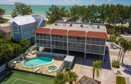 Perfect Beach Getaway with Bay Views & Boat Dock & Trailer Parking - Foto 18