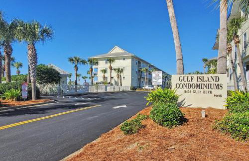 Navarre Beach Landing - Beach Gear Included - Walk to Beach - Sunset Views - Foto 42