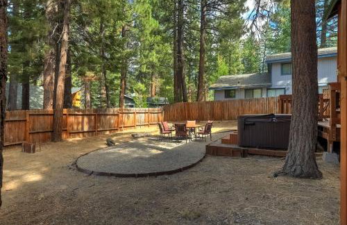 Montgomery Estates Bliss - Hot Tub, Pets, Family Fun! - Foto 39