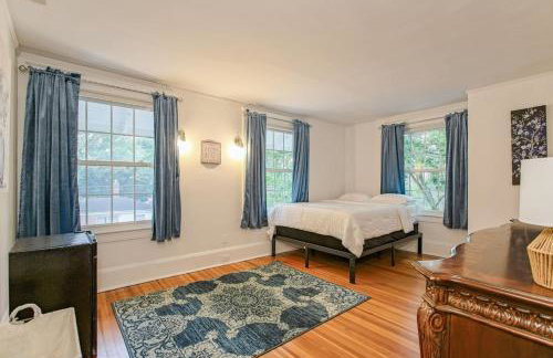 Massive 6 bedroom home with a Pool - Foto 44