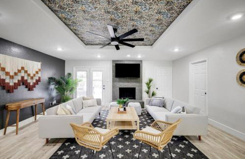 Relaxing Texas Retreat 4BR w Pool & Dream Kitchen - Foto 2