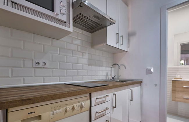 Madrid City Apartment - Photo 7