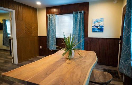 Cheerful 1 Bedroom Home with Mountain View - Foto 7