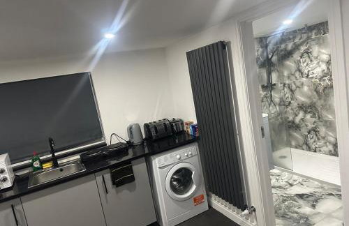 Modern Studio Flat In A Guest House In Basildon - Foto 6