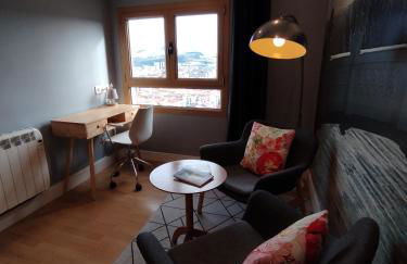 OFERTA ESPECIAL ÚLTIMA HORA - SARAKATUA15 - vistas espectaculares - familias y parejas - 2 dormitorios independientes - amplio salón cocina comedor - tarjeta parking OTA GRATIS - Julio y agosto estancia mínima 7 noches de domingo a domingo - - Foto 20