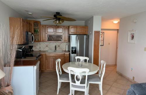 Lover's Key Beach Club by Check-In Vacation Rentals - Photo 5