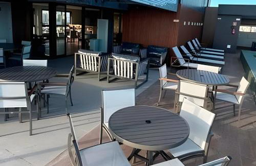 OÁSIS AZUL: Vista Mar no Vibrante Rio Vermelho! - Foto 19