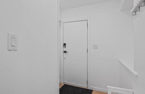Shadyside, Central !5 Stylish and Bright Studio With Free Parking - Foto 13