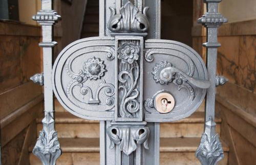 1,399 sq ft Historic Landmark, Checkpoint Charlie - Foto 48