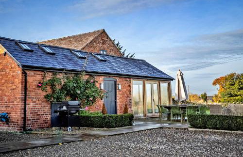 Finest Retreats - The Coach House at Tybroughton - Photo 8