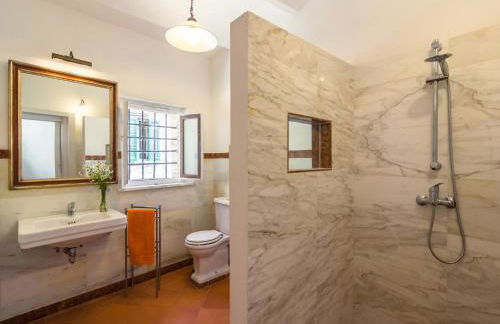 Tuscan Hilltop Getaway - Foto 48