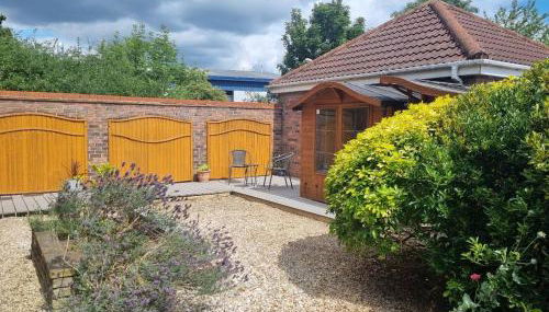 20 Hazelnut Grove Spacious Contemporary 2-Bed House in York - Pass the Keys - Foto 2, Garden view